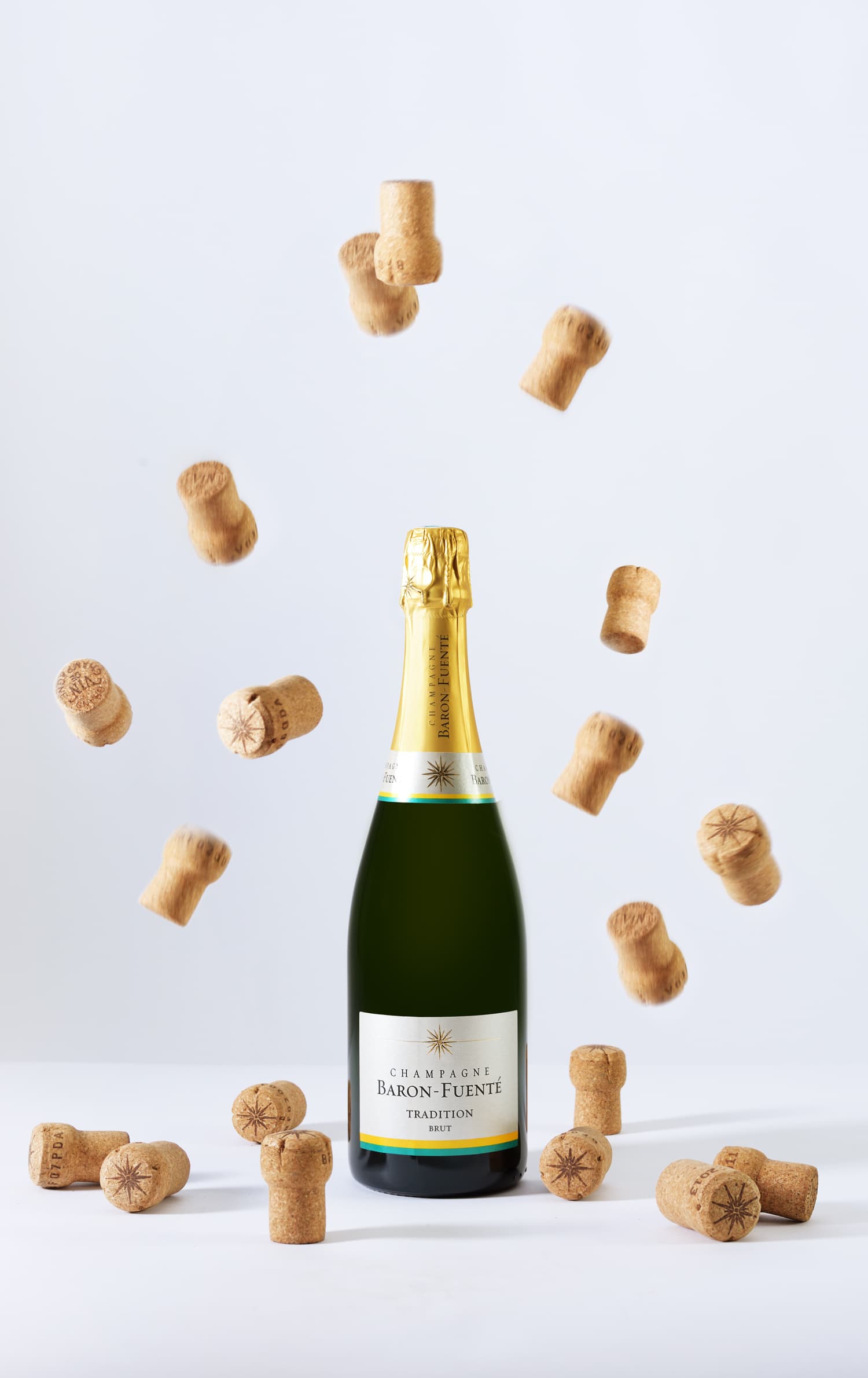 Pourquoi le bouchon de champagne a-t-il cette forme curieuse